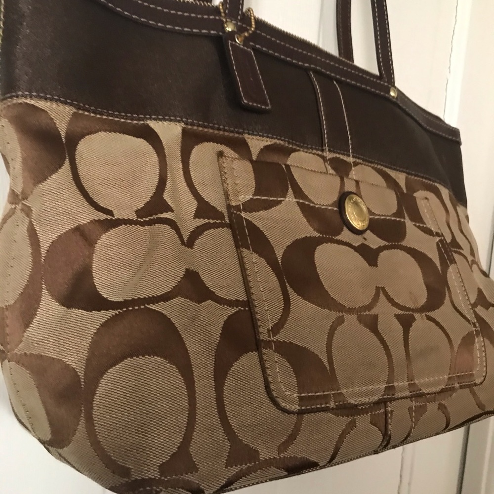 COACH satchel handbag - Picture 3 of 8